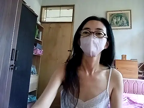 Snapshot of princessD077 chatting on October 23, 2025, 1:38 am princessD077 online show from October 23, 2025, 1:38 am