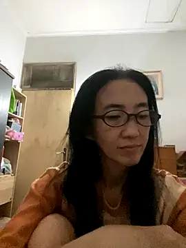 Snapshot of princessD077 chatting on October 28, 2025, 4:42 pm princessD077 online show from October 28, 2025, 4:42 pm