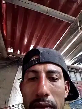 Snapshot of Orlao25cm chatting on October 17, 2025, 3:47 pm Orlao25cm online show from October 17, 2025, 3:47 pm