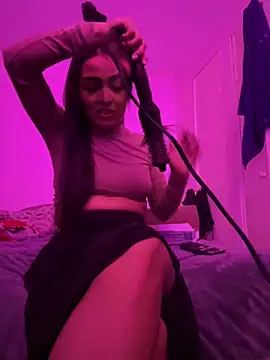 Snapshot of sexywiffeee chatting on October 26, 2025, 9:10 pm sexywiffeee online show from October 26, 2025, 9:10 pm