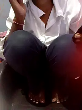 Chocopie Girl online show from November 7, 2025, 5:57 pm