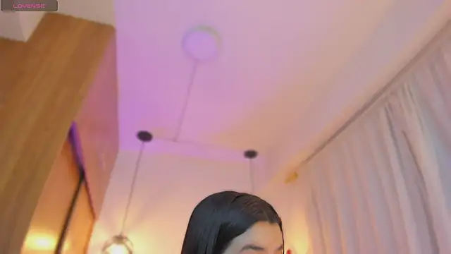 Snapshot of cassieestevens chatting on October 28, 2025, 3:21 am cassieestevens online show from October 28, 2025, 3:21 am