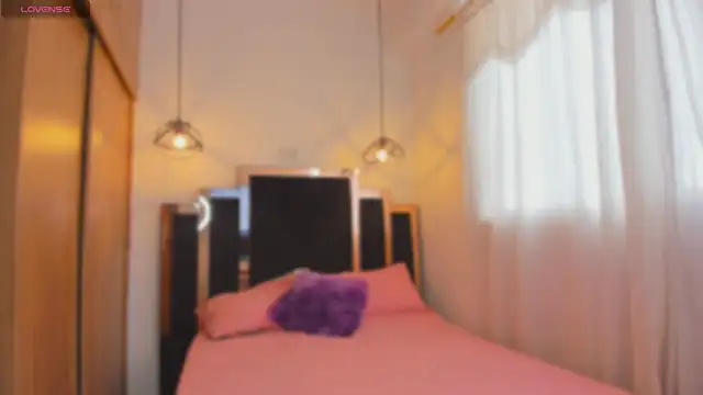 Snapshot of cassieestevens chatting on October 30, 2025, 8:31 pm cassieestevens online show from October 30, 2025, 8:31 pm