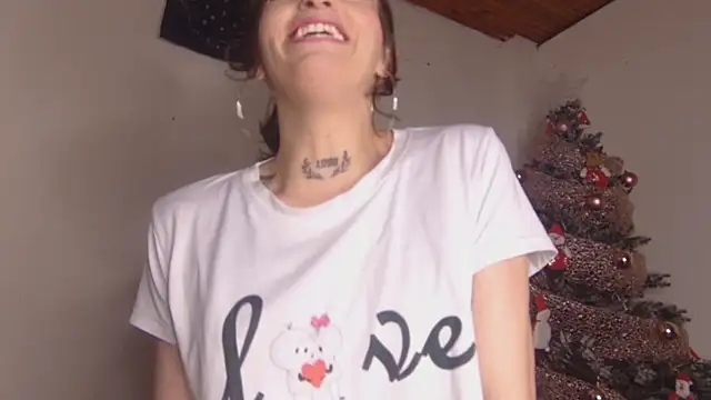 Scarlett crastrawberry online show from January 7, 2026, 10:01 pm