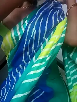 Snapshot of Sravya__ chatting on October 21, 2025, 5:30 am Sravya online show from October 21, 2025, 5:30 am