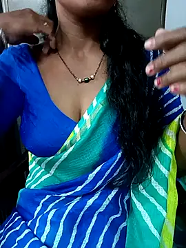 Snapshot of Sravya__ chatting on October 30, 2025, 6:15 am Sravya online show from October 30, 2025, 6:15 am