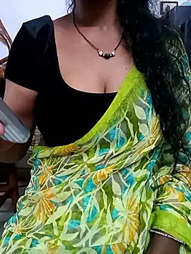 Snapshot of Sravya__ chatting on November 5, 2025, 4:34 am Sravya online show from November 5, 2025, 4:34 am