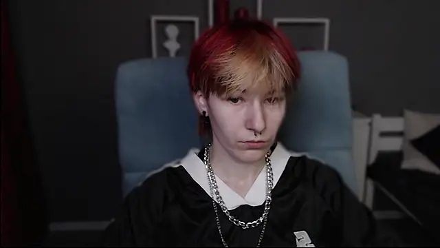 guitarandangell online show from March 16, 2026, 7:34 am