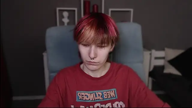 guitarandangell online show from April 2, 2026, 11:19 am