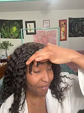 DaisyMynx online show from December 5, 2025, 4:10 am