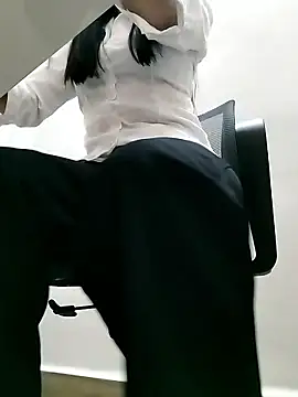 emi jp online show from November 1, 2025, 5:31 am