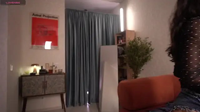 Pheromoon online show from February 3, 2026, 6:40 am