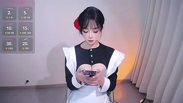 Snapshot of Kinadolly chatting on May 10, 2026, 12:10 pm Kinadolly online show from May 10, 2026, 12:10 pm