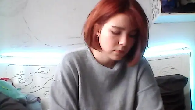 ReginaVbiles online show from October 26, 2025, 8:31 am