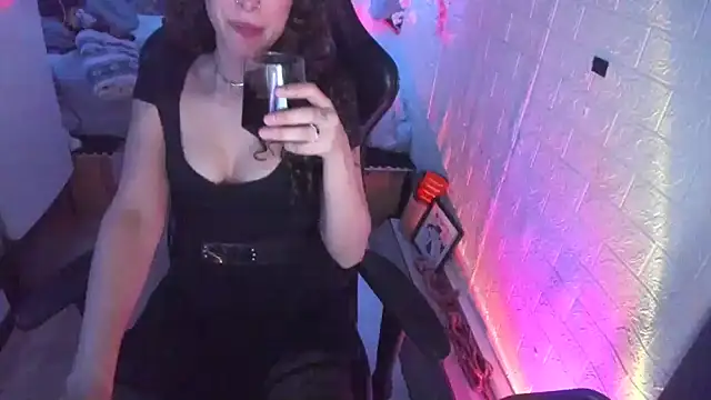 MartesBratty online show from March 24, 2026, 10:37 pm