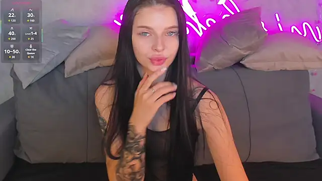 Eva Mayers online show from November 28, 2025, 12:46 am