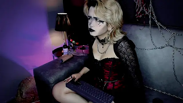 Navier   online show from December 16, 2025, 9:31 pm