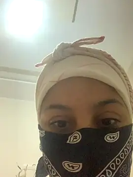 Lara Arab online show from October 28, 2025, 7:38 pm