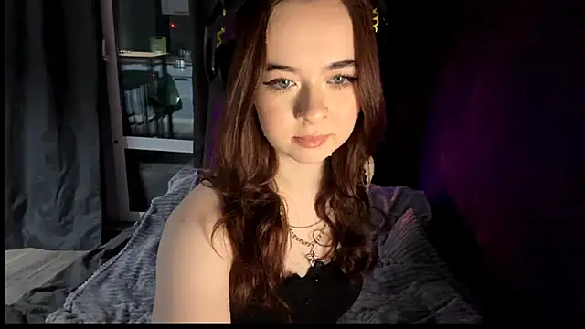 FloralAtoll online show from November 6, 2025, 2:29 pm