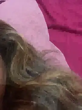 Cacauhot online show from November 7, 2025, 9:31 am