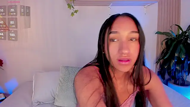 LizzaFerreti online show from November 1, 2025, 12:18 pm