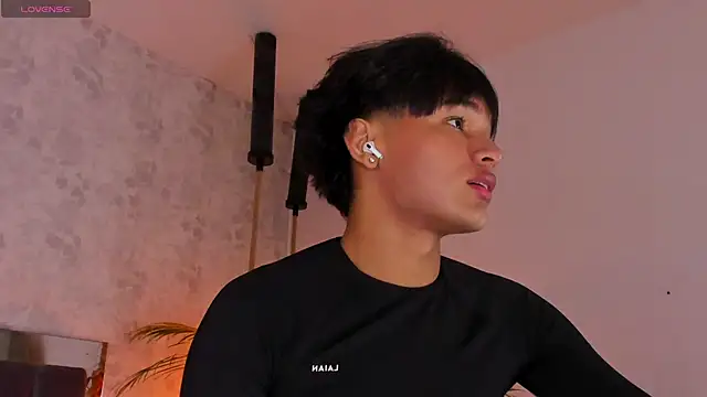 david lux online show from November 5, 2025, 12:05 pm