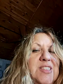 Snapshot of JennyInVegas chatting on June 27, 2026, 6:29 am JennyInVegas online show from June 27, 2026, 6:29 am
