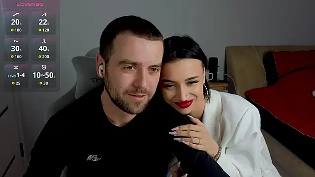 AdeleLaCr0ix online show from November 6, 2025, 11:55 am