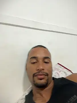 casalbrhot25 online show from October 26, 2025, 4:18 am