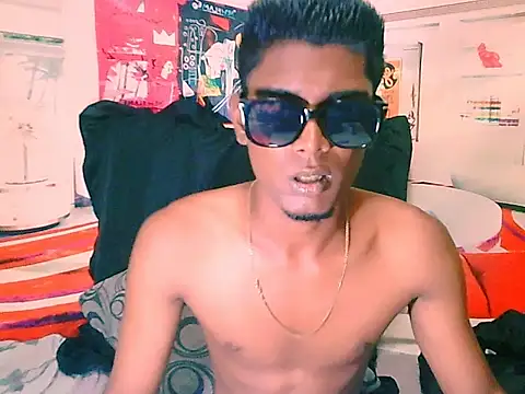 IndianThuggin online show from November 6, 2025, 5:14 pm