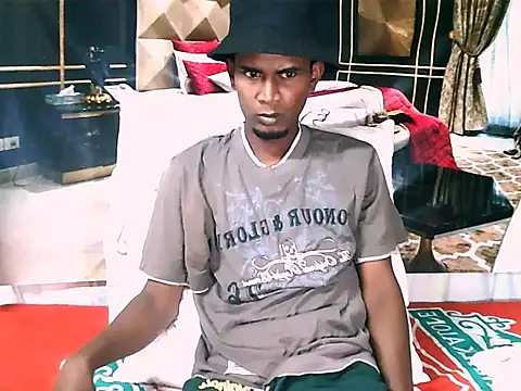 Snapshot of IndianThuggin chatting on April 28, 2026, 6:40 am IndianThuggin online show from April 28, 2026, 6:40 am