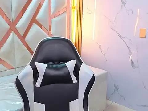 Snapshot of tina_tasty_tf chatting on October 25, 2025, 12:56 pm tina tasty tf online show from October 25, 2025, 12:56 pm