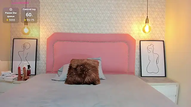 Snapshot of TAYLORMEYER1 chatting on October 28, 2025, 3:32 am TAYLORMEYER1 online show from October 28, 2025, 3:32 am