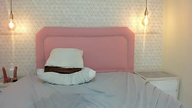 TAYLORMEYER1 online show from March 27, 2026, 8:26 am