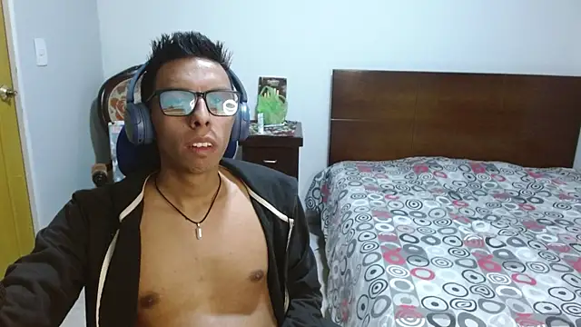 DavTwink3100 online show from November 25, 2025, 2:22 am