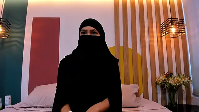 Zahra Malakk online show from October 23, 2025, 12:04 pm