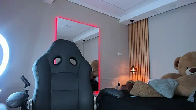 Snapshot of _Amanda_Fox_ chatting on November 2, 2025, 4:15 am Amanda Fox online show from November 2, 2025, 4:15 am