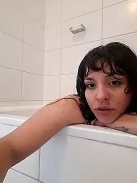 Snapshot of itsbbysaeko chatting on October 27, 2025, 6:01 pm itsbbysaeko online show from October 27, 2025, 6:01 pm