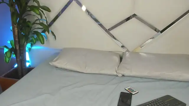 Emiliano Reyes online show from November 20, 2025, 4:23 am