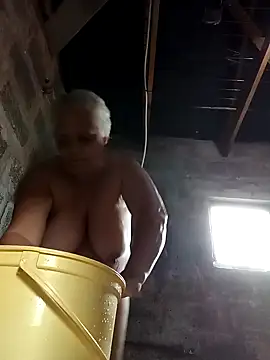 Snapshot of juicyboode chatting on October 26, 2025, 2:23 pm juicyboode online show from October 26, 2025, 2:23 pm