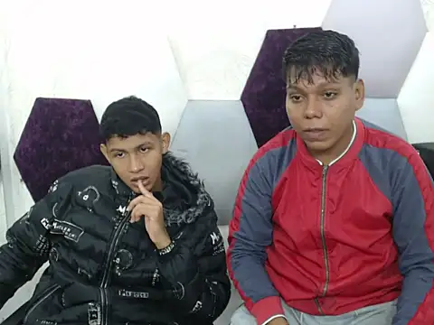 DaveHottx online show from October 21, 2025, 2:01 am