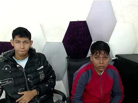 DaveHottx online show from October 29, 2025, 1:30 am