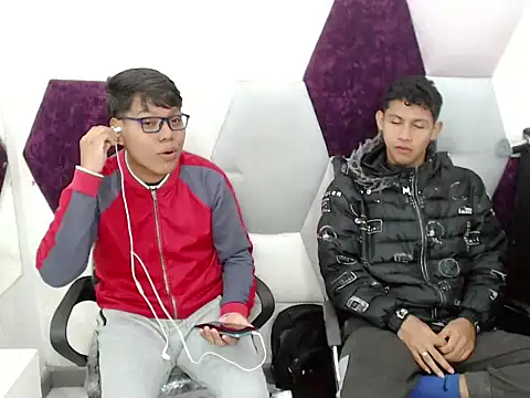 DaveHottx online show from October 31, 2025, 1:50 am