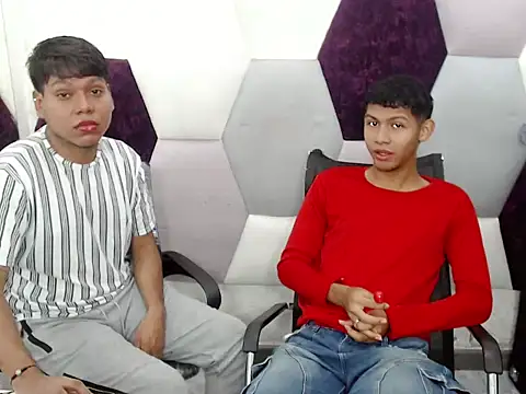 DaveHottx online show from November 5, 2025, 1:49 am