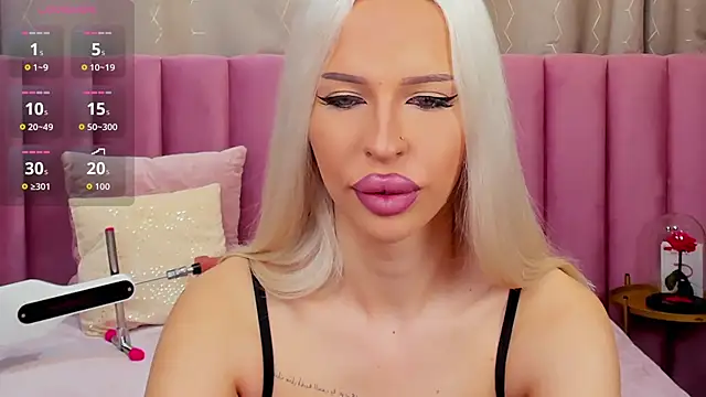 KailaCrystall online show from November 17, 2025, 1:33 am