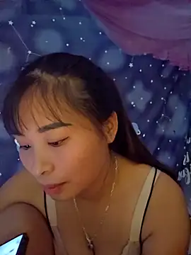 Snapshot of Squirrel-Pear chatting on October 21, 2025, 11:38 pm Squirrel-Pear online show from October 21, 2025, 11:38 pm