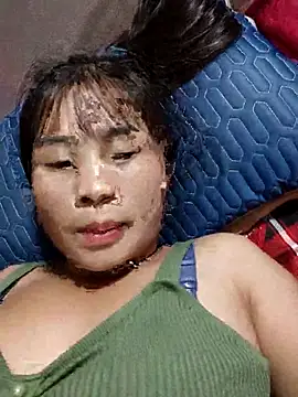 Snapshot of Squirrel-Pear chatting on October 25, 2025, 2:46 pm Squirrel-Pear online show from October 25, 2025, 2:46 pm