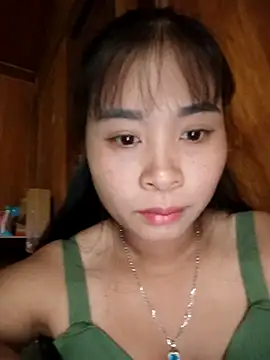 Snapshot of Squirrel-Pear chatting on October 26, 2025, 2:50 am Squirrel-Pear online show from October 26, 2025, 2:50 am