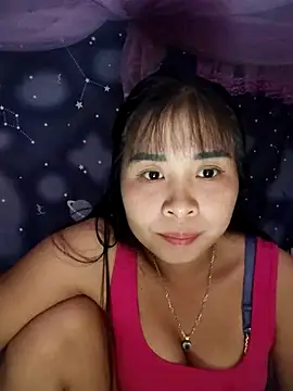 Snapshot of Squirrel-Pear chatting on October 27, 2025, 12:31 pm Squirrel-Pear online show from October 27, 2025, 12:31 pm