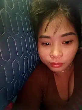 Snapshot of Squirrel-Pear chatting on November 2, 2025, 9:17 pm Squirrel-Pear online show from November 2, 2025, 9:17 pm